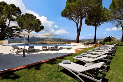 Catalonia Reina Victoria Hotels in 