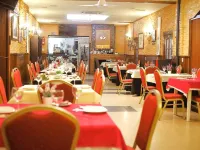 Hospedium Dlj Hostal Temático Desde la Judería - Bãi đậu xe