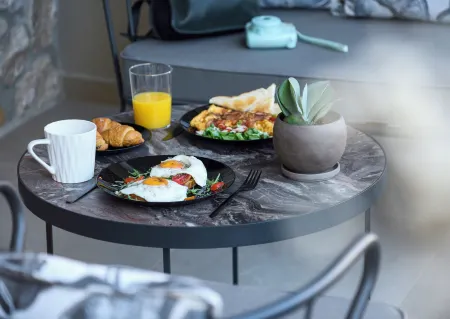 Epineio Comfort Living