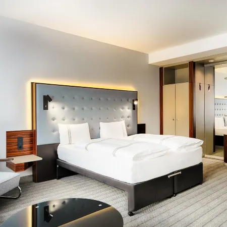 Premier Inn Köln City Mediapark