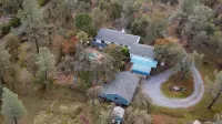10 Mi to Redding: Serene Escape w/ Spacious Yard! - spa