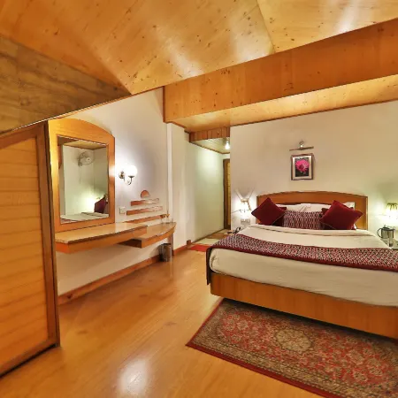 Manali Heights