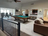 Enormous Home On Golf Course.  Newly renovated - Sleeps 21! - Wifi
