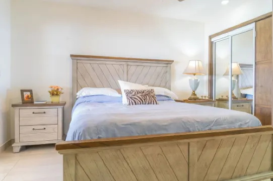 6th-Floor Oceanfront - Indoor Pools, Sauna, Beach