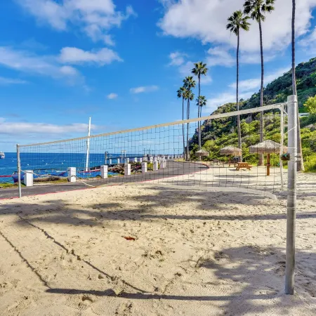Bright Catalina Island Condo w/ Ocean Views!