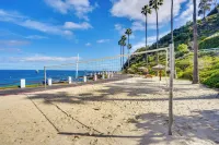 Bright Catalina Island Condo w/ Ocean Views! - Beach