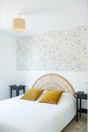 Appartement Cosy - Guer-Coëtquidan Отели рядом с достопримечательностью «La Maison du Graal»