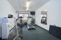 Boarders Inn & Suites by Cobblestone Hotels - Faribault - palestra