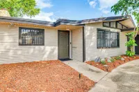 2 Mi to Cocoa Riverfront Park: Home w/ Patio! - Wifi