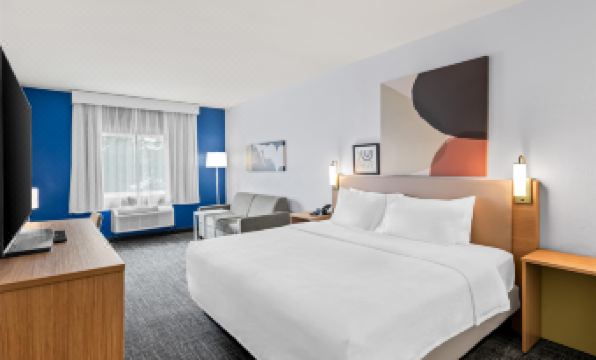 Spark by Hilton Duluth