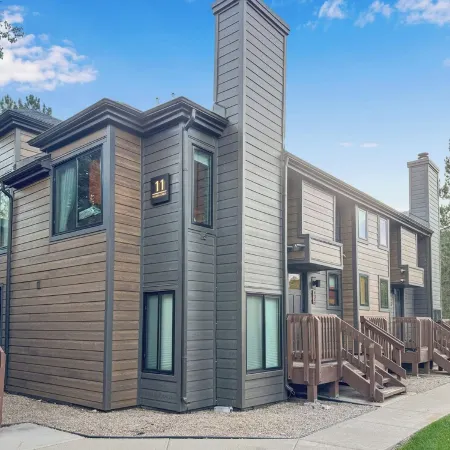 Beautiful 3Bd 2 Bath Condo Near Canyons Base, Free Shuttle or 5 Minute Walk