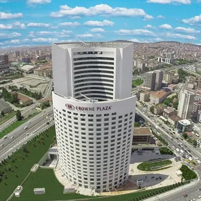 كراون بلازا إسطانبول - أوريابارك باي آيتش جي Hotels near عمرانية