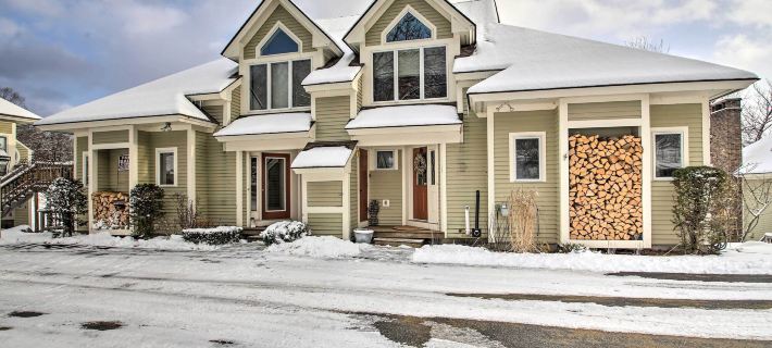 Spacious Ski-in/Out Black Mountain Home w/ Deck! Hotels in Jackson