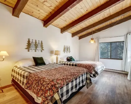Singing Pines in Marla Bay - Walk to Lake! Hotels in Zephyr Cove–Round Hill Village