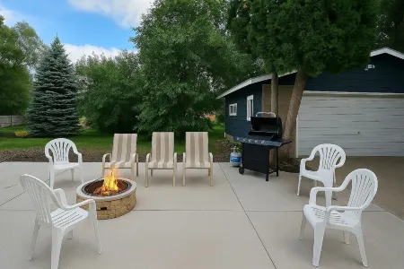 "Stay in Style Downtown Grandville - Discounts for Nurses