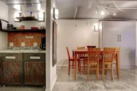 Lvstriphouse JC408 - Modern 2Bd-2BA Condo Sleeps 8
