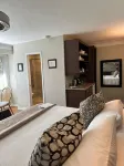 627 on King Bed and Breakfast - Bed and Breakfasts