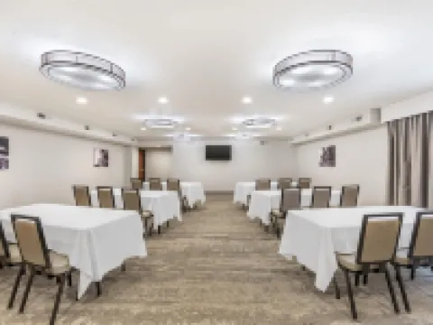 Best Western Plus Great Northern Inn Hotels in Havre