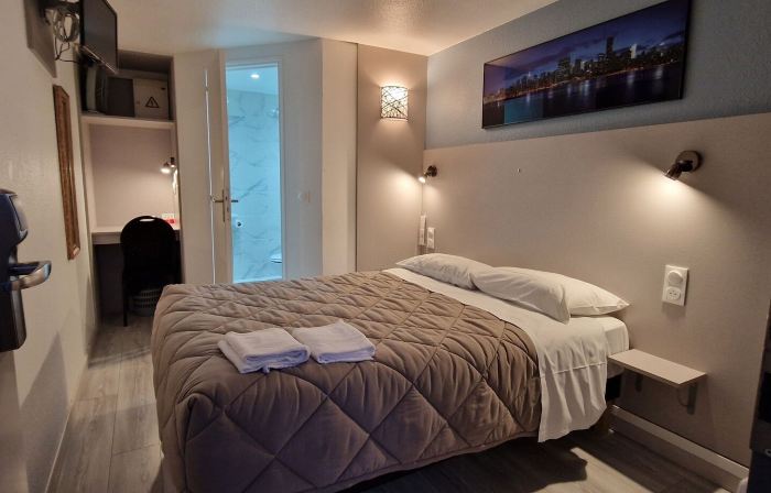 Fasthotel Roissy - Saint-Witz