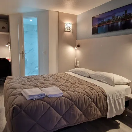 Fasthotel Roissy - Saint-Witz