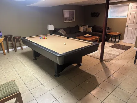 Charming 3-bedroom house with Loft & 2 Double Beds in fabulous Greentown