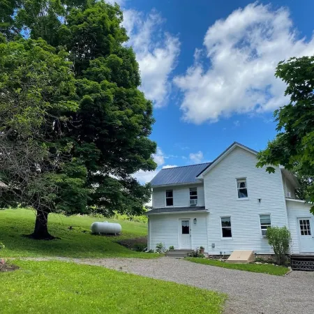 Charming 4 Bedroom Pet Friendly House in Keuka Park NY. Updated Pics Coming Soon
