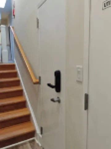 I Street Capsule Hostel