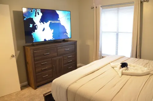 2-bedroom apartment in charming Daleville with WiFi, AC. Enjoy your stay