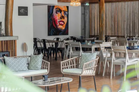 S Boutique Hotel Отели рядом с достопримечательностью «Бока-дель-Драго»