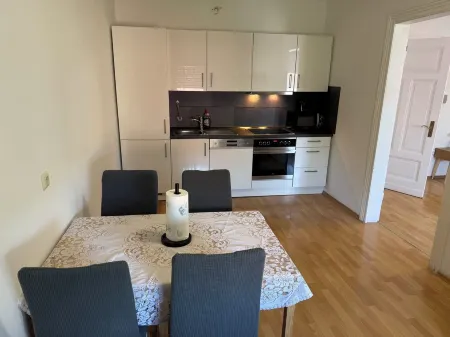 Apartment at OLG / University