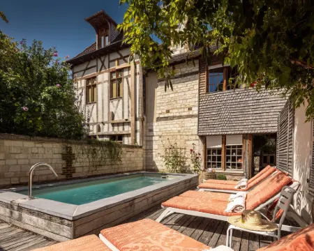 Le Champ des Oiseaux & Spa Hoteles en Troyes