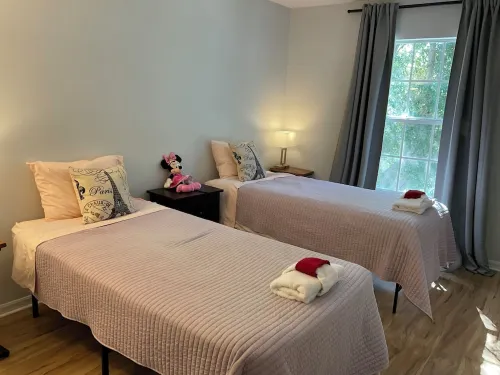 Family friendly,Private Pool ,Golf, Pet Friendly,10 minutes to Orlando airport