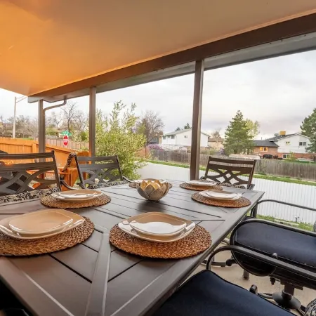 Stylish retreat w/ hot tub in the Front Range town of Westminster, Colorado