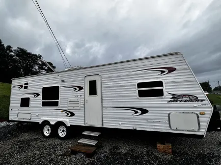 Camper in Dandridge. Close to the Smoky Mountains and Dollywood