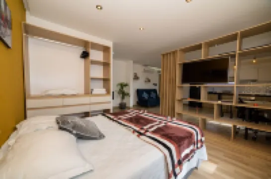 Elegant Caobos Coliving & Coworking