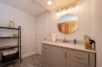 Plymouth private ocean front oversized suite on the bluff of Cape Cod Bay