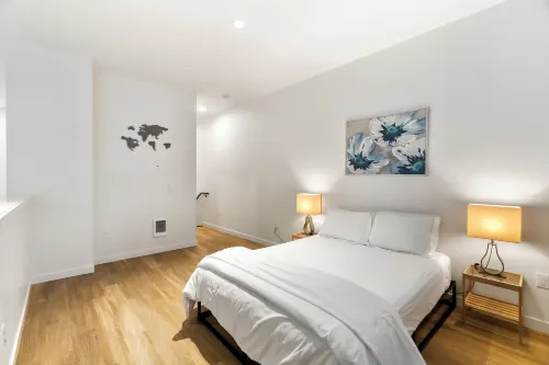 Urban Loft in Redmond Core Hotels in Redmond