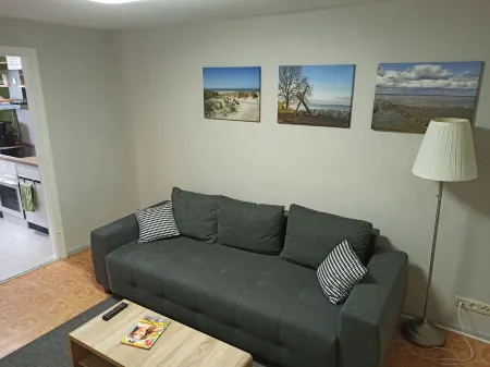 Vacation apartment "Seehund-Lilly" in the north of Wilhelmshaven in Voslapp Отели рядом с достопримечательностью «JadeWeserPort InfoCenter»