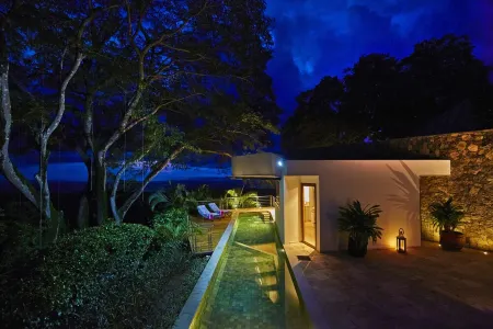 The Sunset House has stunning sunset views year round! Minutes from beach!