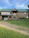 Escape to the Woods! Farmhouse on 10 Acres -Great Wifi, Big Kitchen. Book IT!