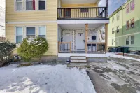 Walk to Roger Williams Park: Apt in Providence! - 2-Star