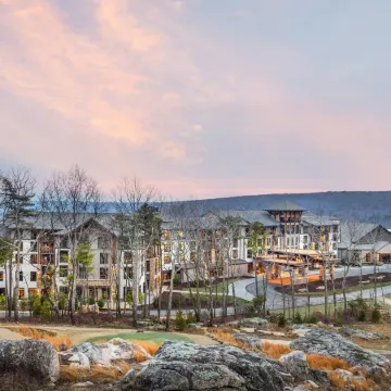 Cloudland at McLemore Resort Lookout Mountain, Curio by Hilton