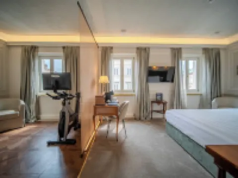 グランド ホテル ドゥキ ダオスタ トリエステのホテル