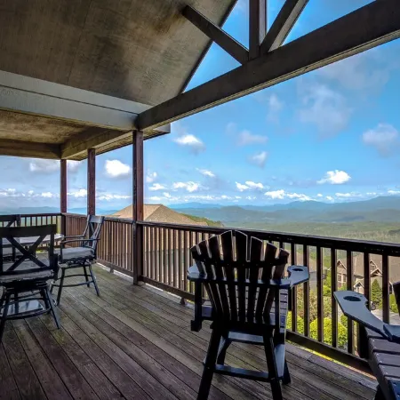 Updated condo at 5100' with breathtaking views!