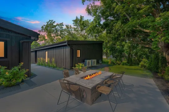 500 ハウス - ユニット B 2 ベッドルーム タウンハウス