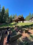 Charming Secluded  3-bedroom house in Sagle ID close to Lake and Schweitzer Ski