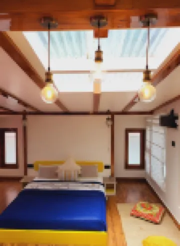 The Attic Suite at Shimla Gypsy with 360° view and a sky roof