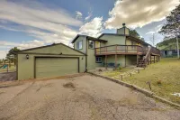 Comforting Woodland Park Home w/ Fire Pit! - Wifi