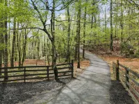 Cozy, creekside cottage in beautiful Dawsonville Các khách sạn ở Dawson County