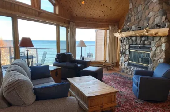 Surrounded by Superior! Stunning condo with 270 degrees of Lake Superior Hotels in Silver Creek Township